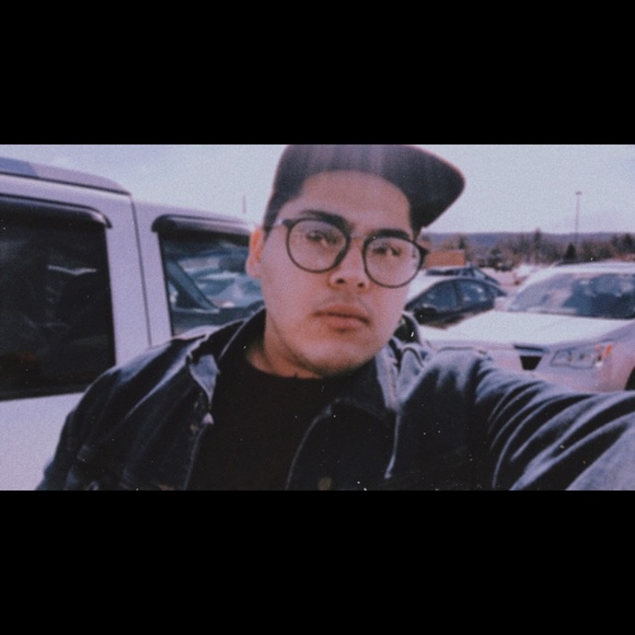 Meet your Posher, Alex - Picture 1 of 1